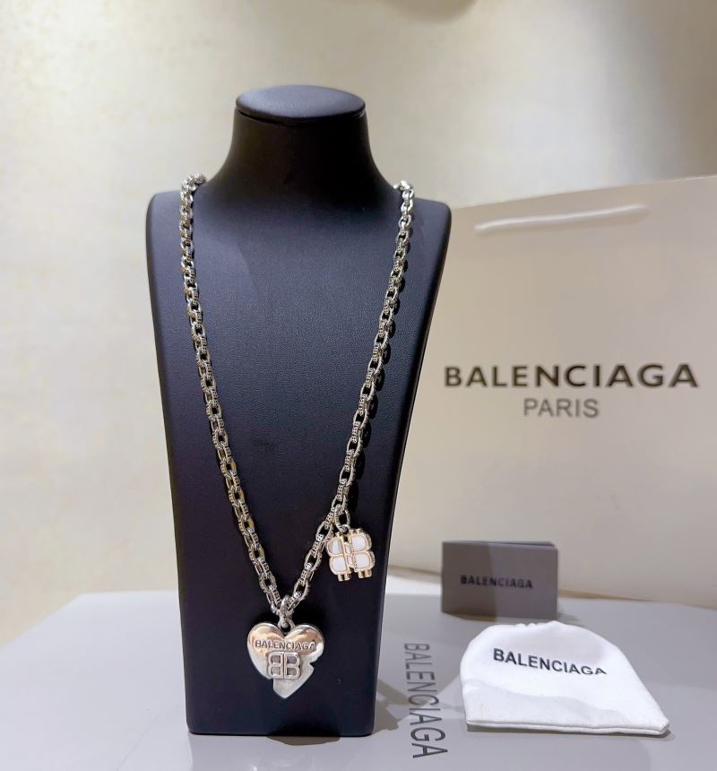 Ba1en*iaga necklaces